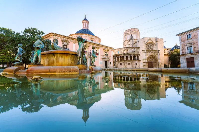 valencia plaza de la virgen.
